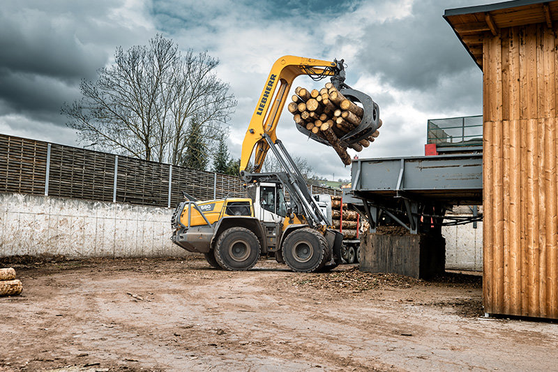 After an impressive trial: Rubner Holzindustrie buys the L 580 LogHandler XPower®